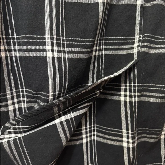 DULUTH TRADING CO Ladies Free Swinging Flannel with Split Tail Size L - Picture 8 of 11